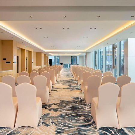 Hilton Garden Inn Shenzhen Airport,Enjoy 24-Hour One Way Free Delivery From Hotel To Shenzhen Baoan Airport On The Hour Bagian luar foto
