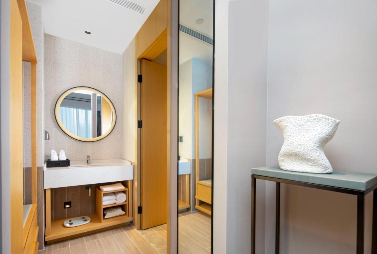 Hilton Garden Inn Shenzhen Airport,Enjoy 24-Hour One Way Free Delivery From Hotel To Shenzhen Baoan Airport On The Hour Bagian luar foto